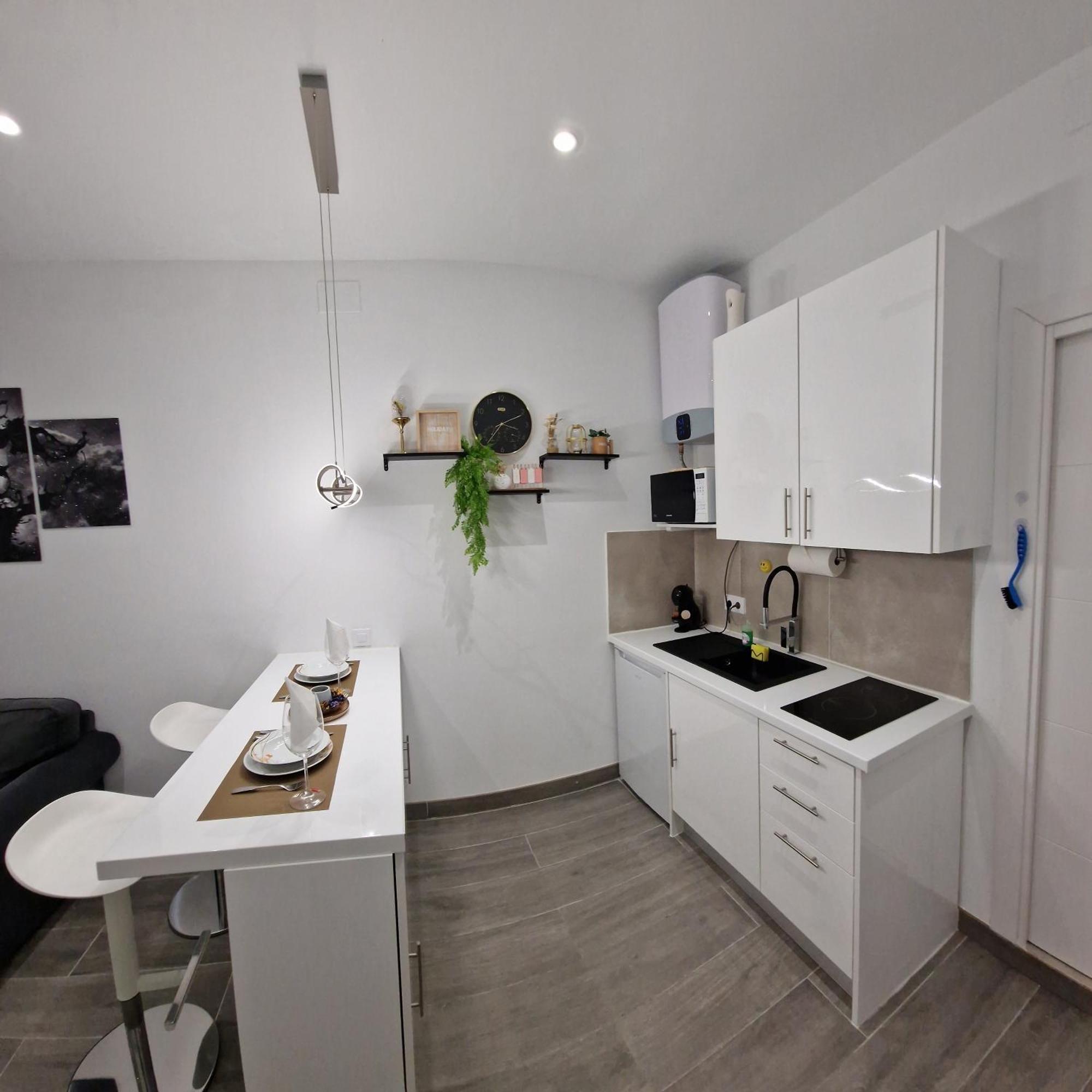 Barcelona, Apartamento De 1 Habitacion لوسبيتاليت دي يوبريغات المظهر الخارجي الصورة